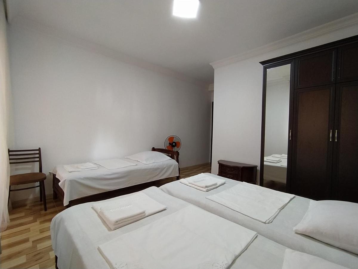 Guest House Teni Makhinjauri Exterior photo